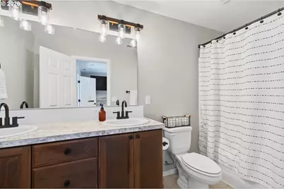 635 NW Pine St, Clatskanie, OR 97016 - Photo 15