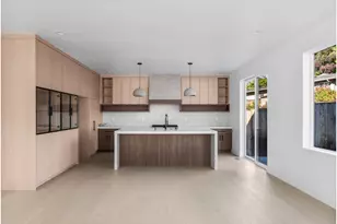 9053 NW Kearney Ave, Portland, OR 97229 - Photo 3