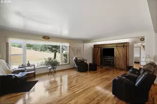 27085 Greenville Rd, Sweet Home, OR 97386 - Photo 15