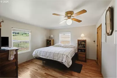 27085 Greenville Rd, Sweet Home, OR 97386 - Photo 23