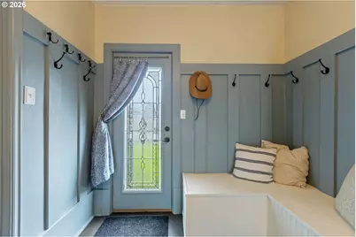 824 W Nebo St, Roseburg, OR 97471 - Photo 7