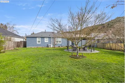 824 W Nebo St, Roseburg, OR 97471 - Photo 45
