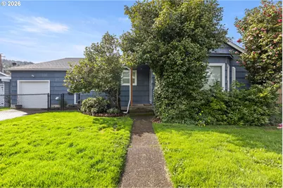 824 W Nebo St, Roseburg, OR 97471 - Photo 1