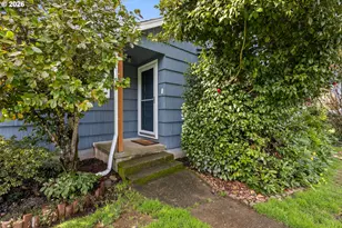 824 W Nebo St, Roseburg, OR 97471 - Photo 5