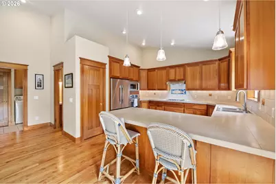 33302 Neacoxie Ln, Warrenton, OR 97146 - Photo 11