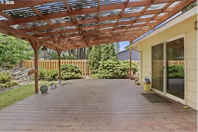 15606 SE Clinton Ct, Portland, OR 97236 - Photo 5