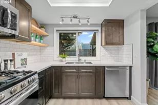 15975 SW 87th Ave, Portland, OR 97224 - Photo 11