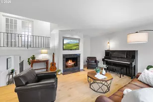 9375 SW Pine St, Beaverton, OR 97005 - Photo 5