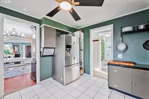 304 Crawford St, Kelso, WA 98626 - Photo 11