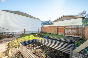 304 Crawford St, Kelso, WA 98626 - Photo 37