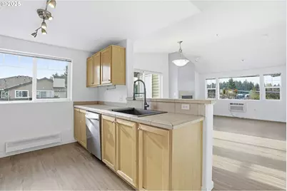 790 NW 185th Ave #303, Beaverton, OR 97006 - Photo 9