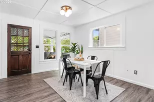 9039 N Richmond Ave, Portland, OR 97203 - Photo 11