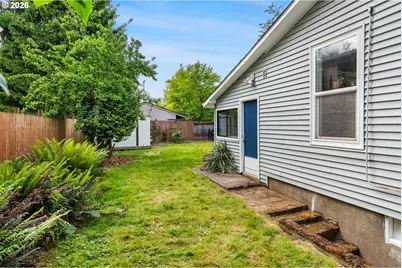 9039 N Richmond Ave, Portland, OR 97203 - Photo 37