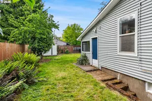 9039 N Richmond Ave, Portland, OR 97203 - Photo 37