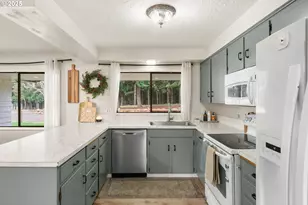 6020 Valley View Rd NE, Silverton, OR 97381 - Photo 13