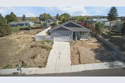 359 SW Madison St, Madras, OR 97741 - Photo 31