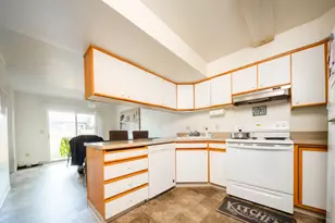 550 SE 5th Ave, Canby, OR 97013 - Photo 5