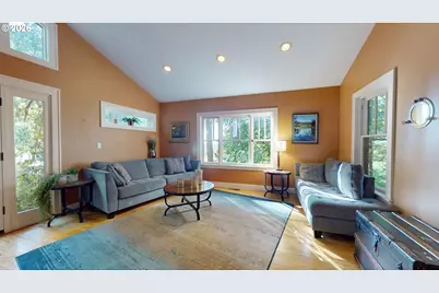 411 Perry St, Springfield, OR 97477 - Photo 3