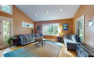 411 Perry St, Springfield, OR 97477 - Photo 3