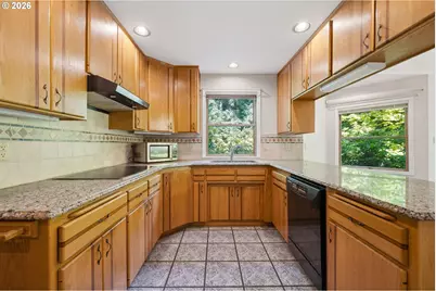 51890 Lake Dr, Scappoose, OR 97056 - Photo 13