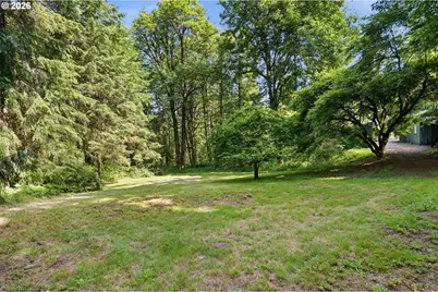 51890 Lake Dr, Scappoose, OR 97056 - Photo 35