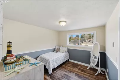 1289 Ford Ln, North Bend, OR 97459 - Photo 15