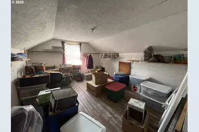 46255 Highway 242, Myrtle Point, OR 97458 - Photo 27