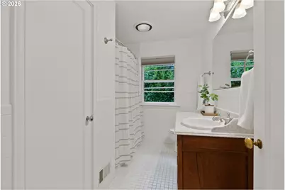 8120 SW Maple Dr, Portland, OR 97225 - Photo 27