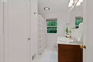 8120 SW Maple Dr, Portland, OR 97225 - Photo 27