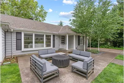 8120 SW Maple Dr, Portland, OR 97225 - Photo 3