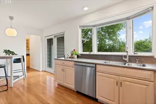 8120 SW Maple Dr, Portland, OR 97225 - Photo 15