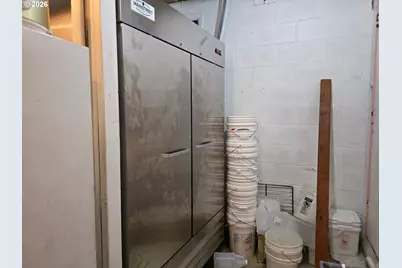 2521 W Harvard Ave, Roseburg, OR 97471 - Photo 15