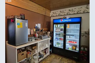 2521 W Harvard Ave, Roseburg, OR 97471 - Photo 9