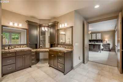 12483 SW Autumn View St, Tigard, OR 97224 - Photo 17