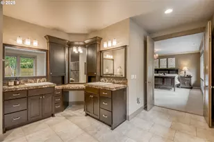 12483 SW Autumnview St, Tigard, OR 97224 - Photo 17