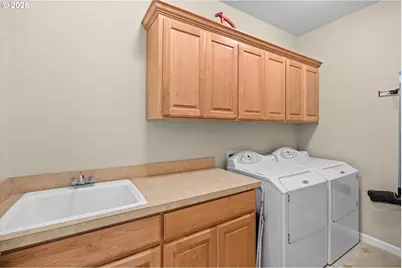 4735 Amherst Ct, Lake Oswego, OR 97035 - Photo 15