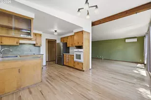 4630 W Hillside Dr, Eugene, OR 97405 - Photo 15