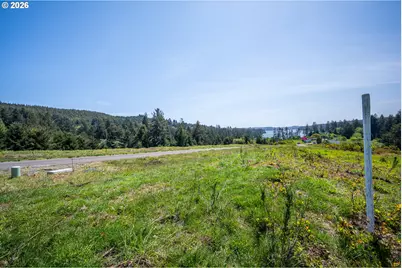 83615 Clear Lake Rd, Florence, OR 97439 - Photo 11