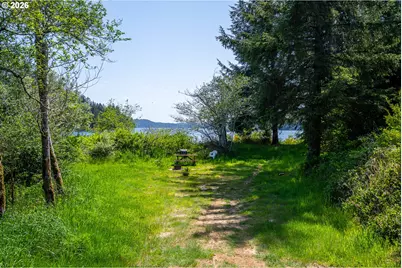 83615 Clear Lake Rd, Florence, OR 97439 - Photo 23