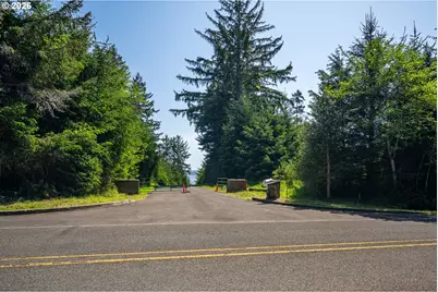 83615 Clear Lake Rd, Florence, OR 97439 - Photo 31