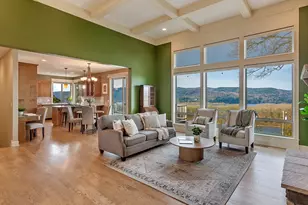 57 Bentley Dr, Kelso, WA 98626 - Photo 3