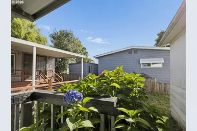 21100 NE Sandy Blvd #103, Fairview, OR 97024 - Photo 35