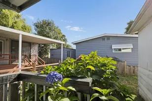 21100 NE Sandy Blvd, Fairview, OR 97024 - Photo 35