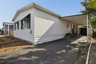 21100 NE Sandy Blvd, Fairview, OR 97024 - Photo 27