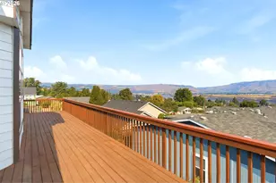 1703 Golden Way, The Dalles, OR 97058 - Photo 9