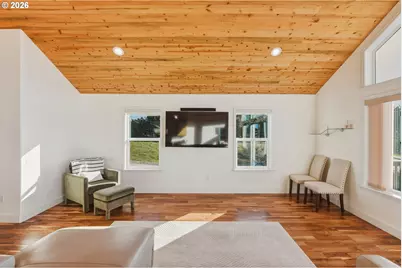 947 Hailey Ln, Bandon, OR 97411 - Photo 15