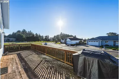 947 Hailey Ln, Bandon, OR 97411 - Photo 35