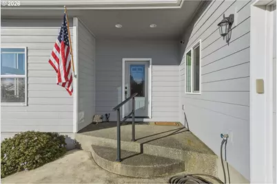 947 Hailey Ln, Bandon, OR 97411 - Photo 39