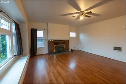 2306 3rd St, Tillamook, OR 97141 - Photo 13