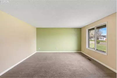 12713 NE 41st St, Vancouver, WA 98682 - Photo 5